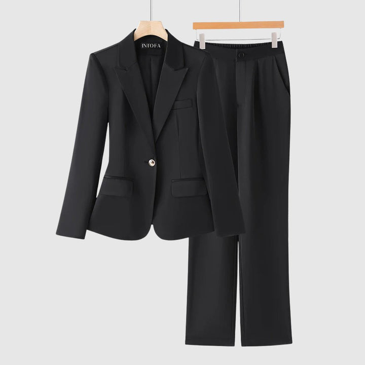 Chloé Rousseau Executive Power Set