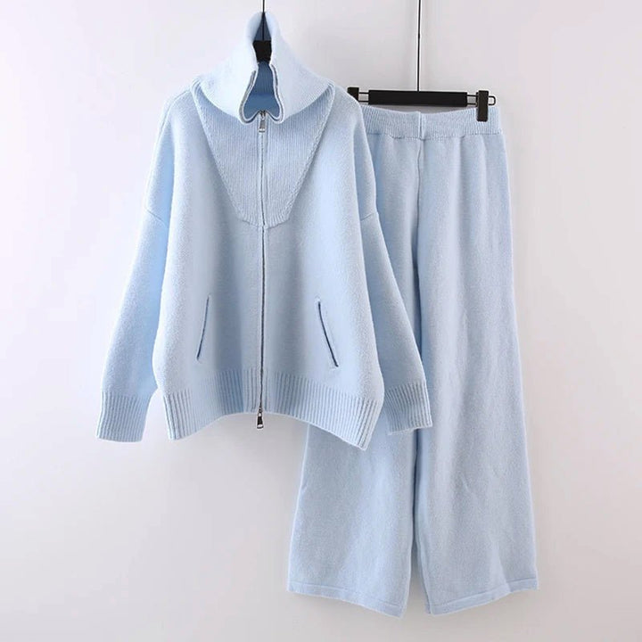 Daphne Ellis Cozy Knit Duo