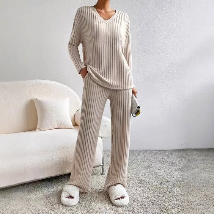 Vivian Prescott Eterna Knit Set